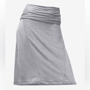 The North Face Dayward Skirt in Light Grey Heathered Large Fold Over Mini Skirt